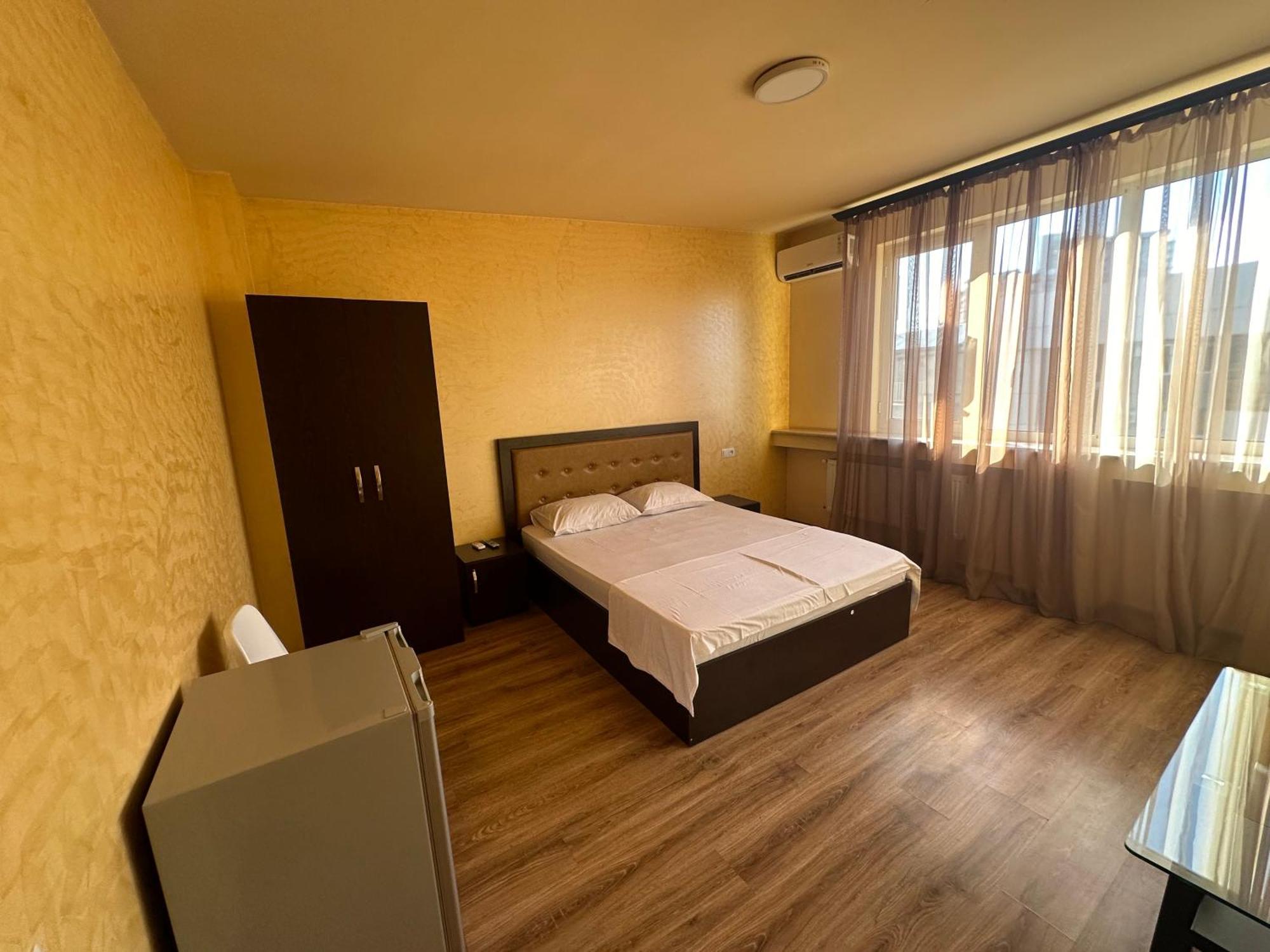 Express Hotel Yerevan Ngoại thất bức ảnh