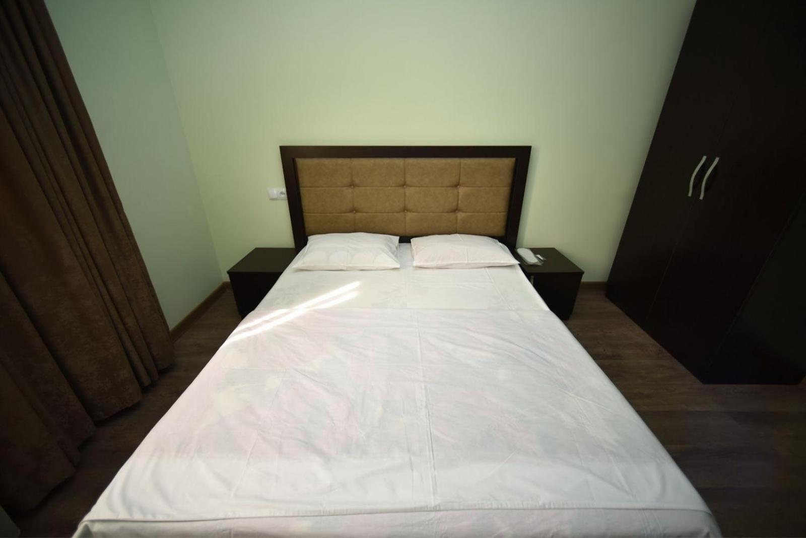 Express Hotel Yerevan Ngoại thất bức ảnh